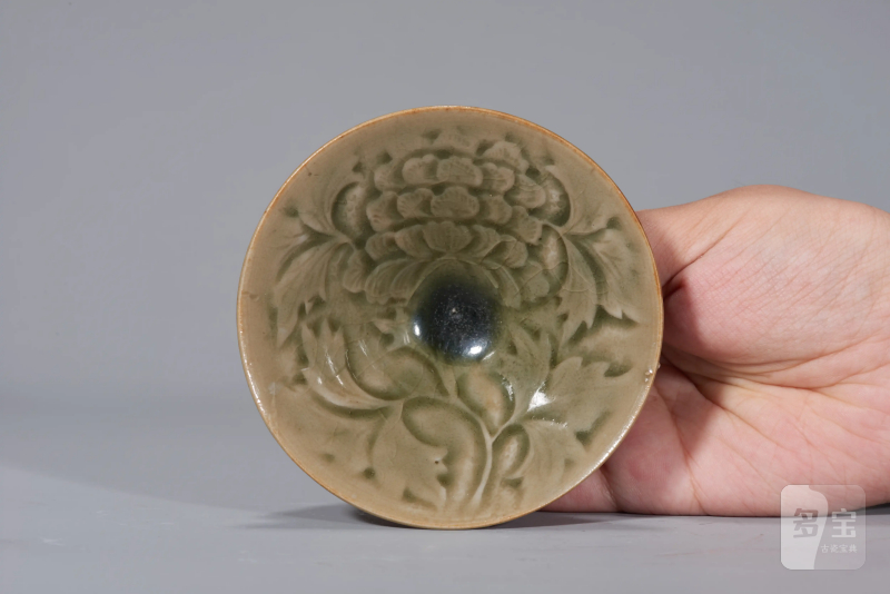 明代 青釉剔花斗笠盏 - 图5